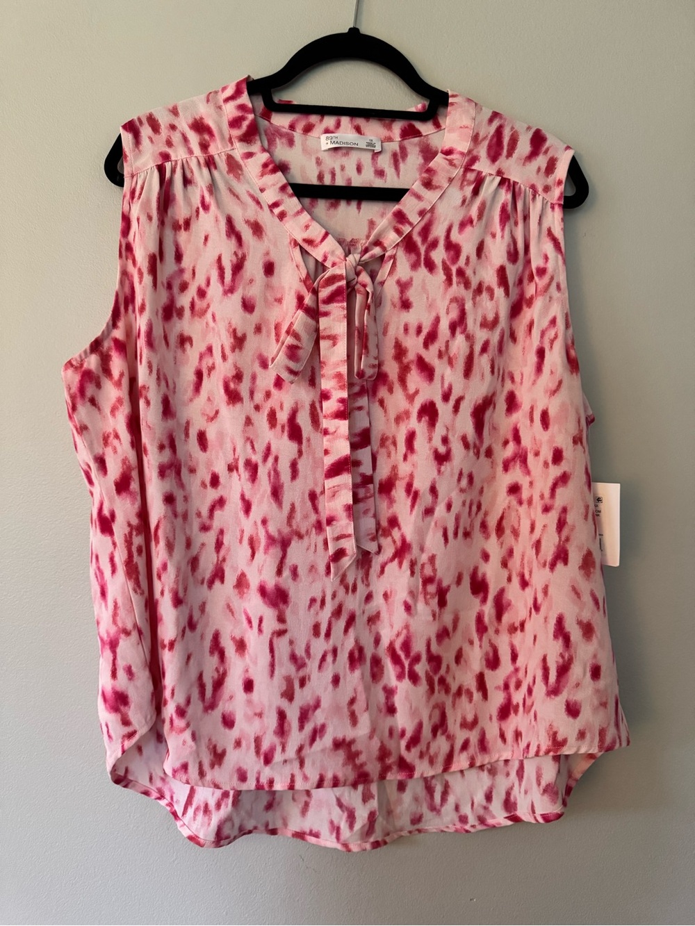 Pink Tie-Neck Sleeveless Top 1X